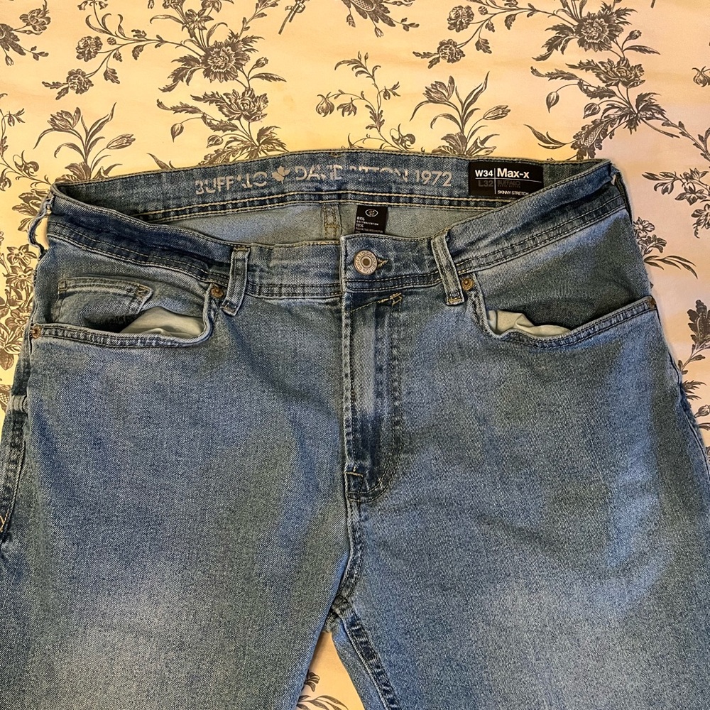 Buffalo Exchange Men Jeans
